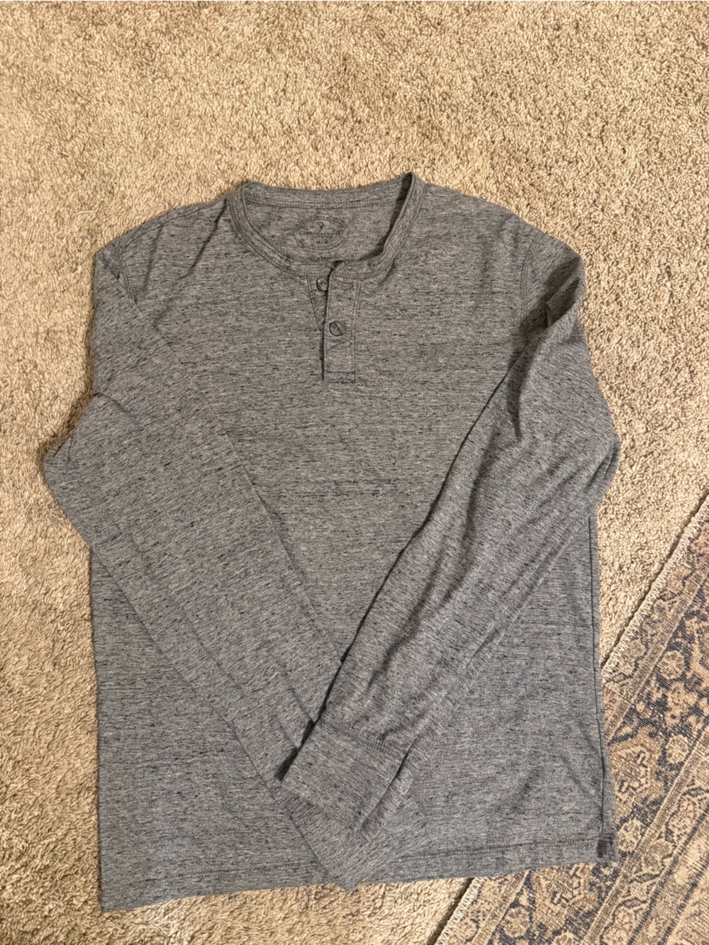 American Eagle Outfitters Men's Grey Long-Sleeve Henley